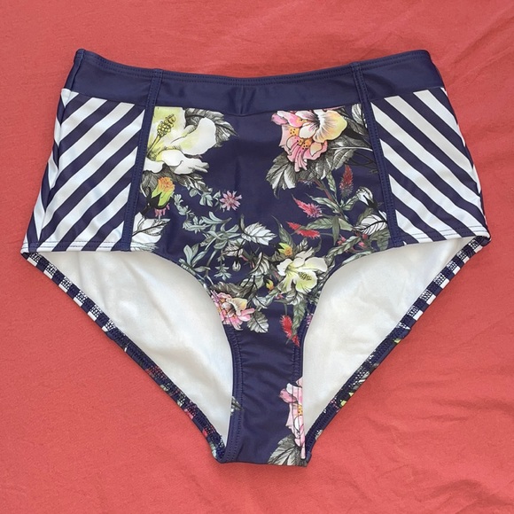 Brand New The Pippa Floral High Waisted Bikini Bottom Sz M ModCloth RRP $49 - Picture 1 of 4